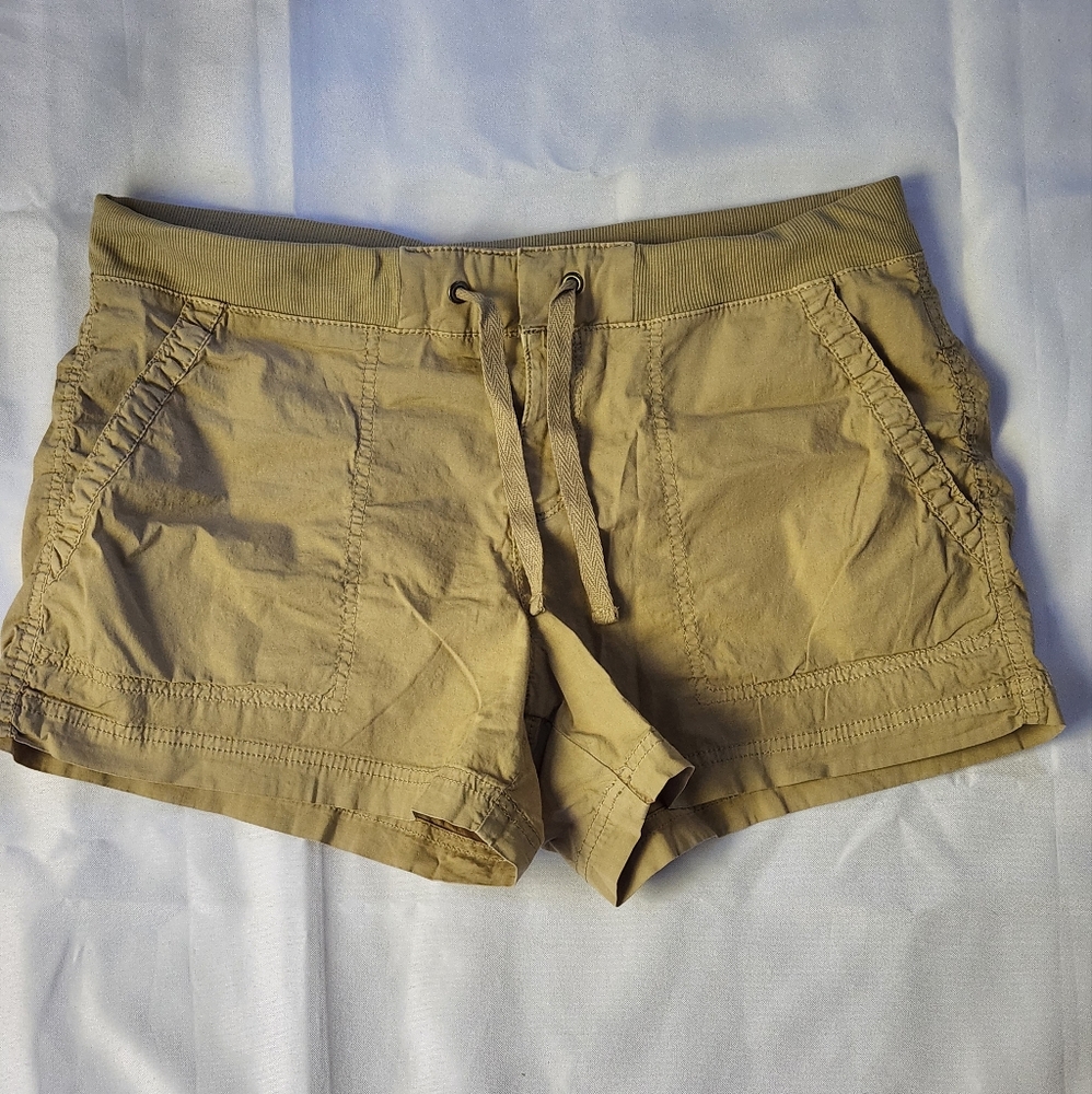 9/7  DONATING IN 1 WEEK.  _Ana shorts